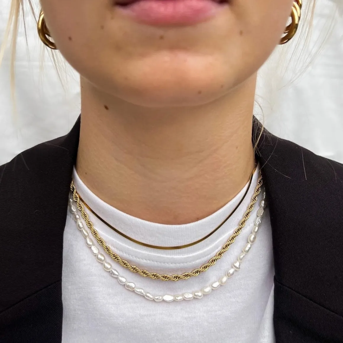Small Pearl Choker