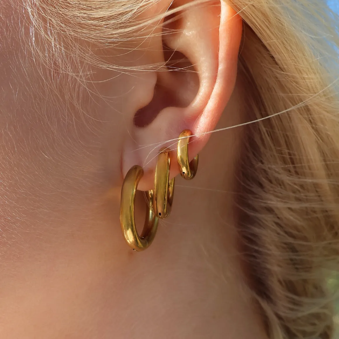 Wide Hoops